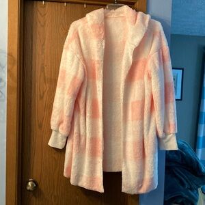 Bed Jacket in Pink and White Checkered. NWOT 3 XL